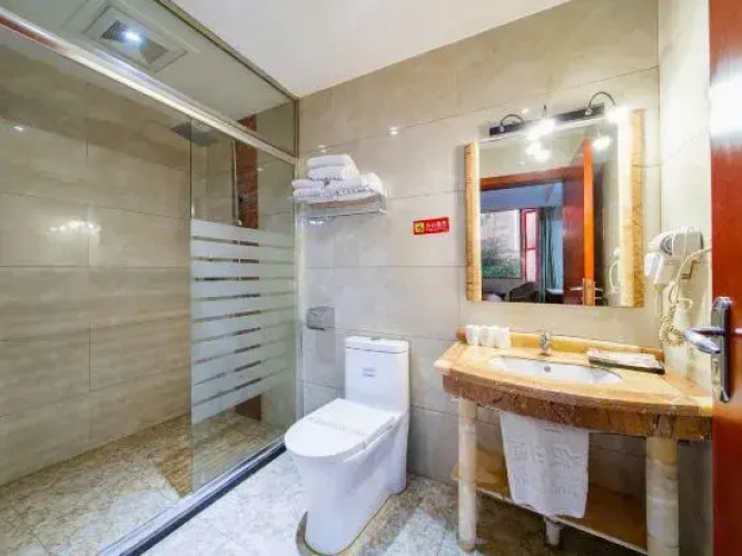 Huishui Chenxin Holiday Hotel