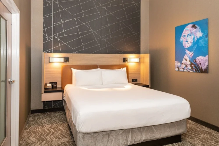 Double Suite