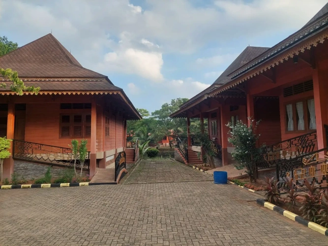 Double Cottage