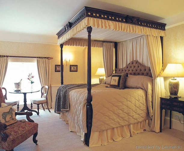 Longueville Manor