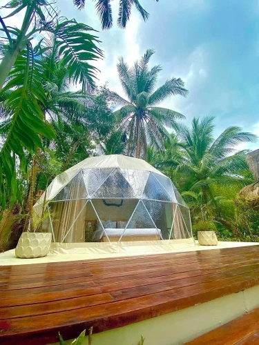 Tent with sea view