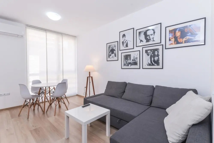 FM Deluxe 1-BDR Apartment - Cinecitta