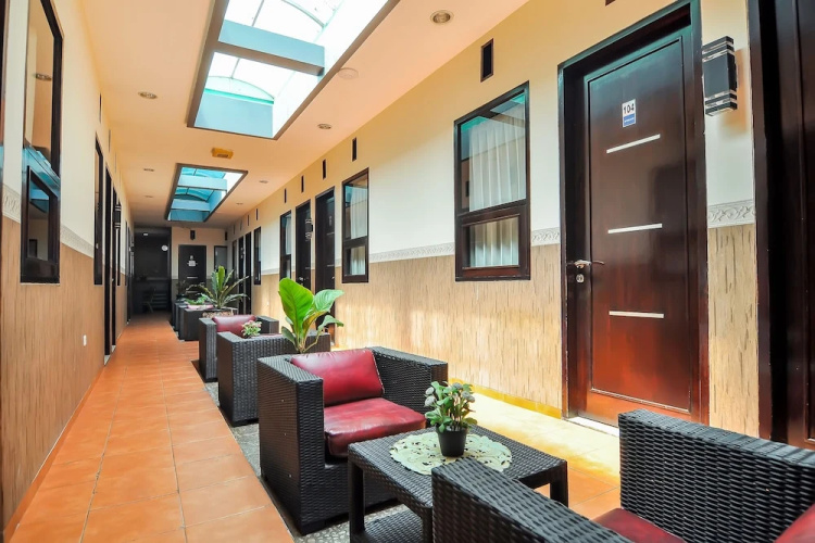 OYO 897 d'Dhave Hotel
