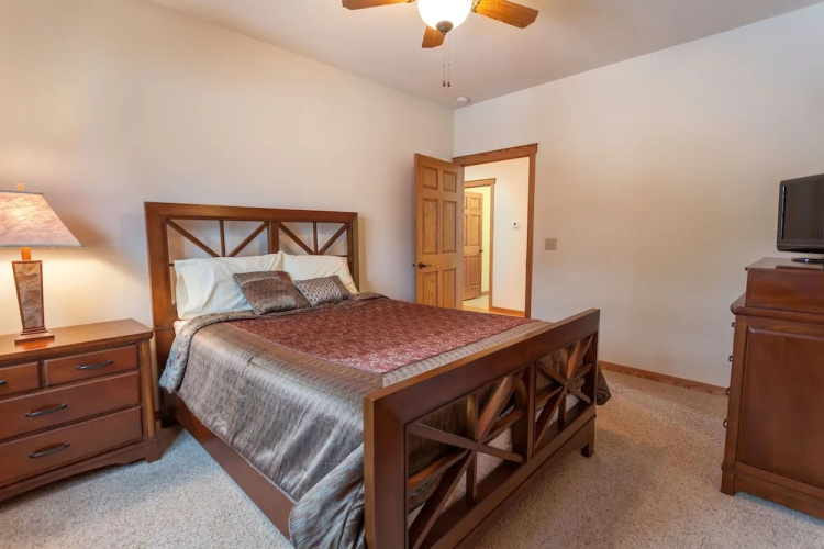 Copperwood #17 - 3 Br Condo