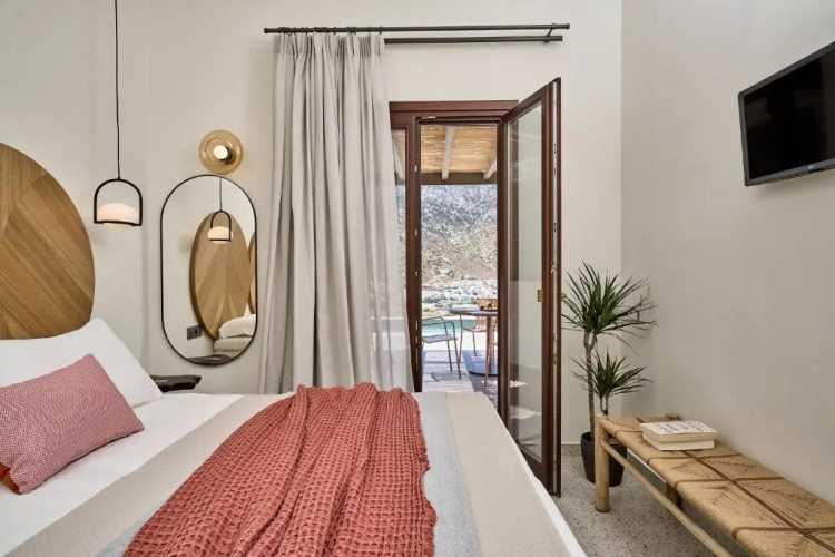 Voya Sifnos Mindful Stay
