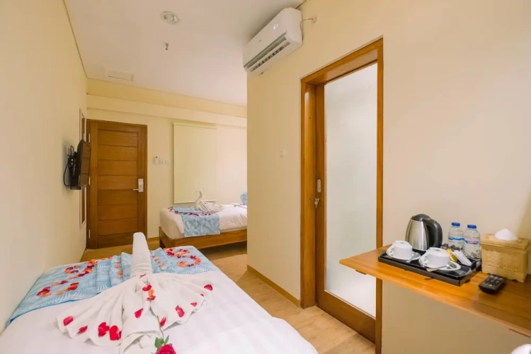 Standard Twin room
