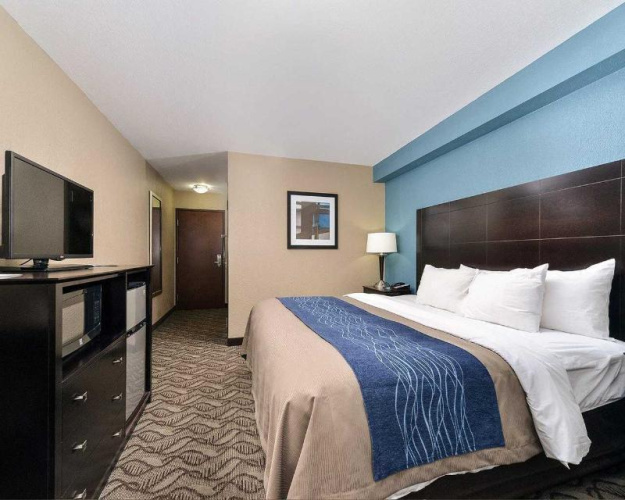 Super 8 Springfield South