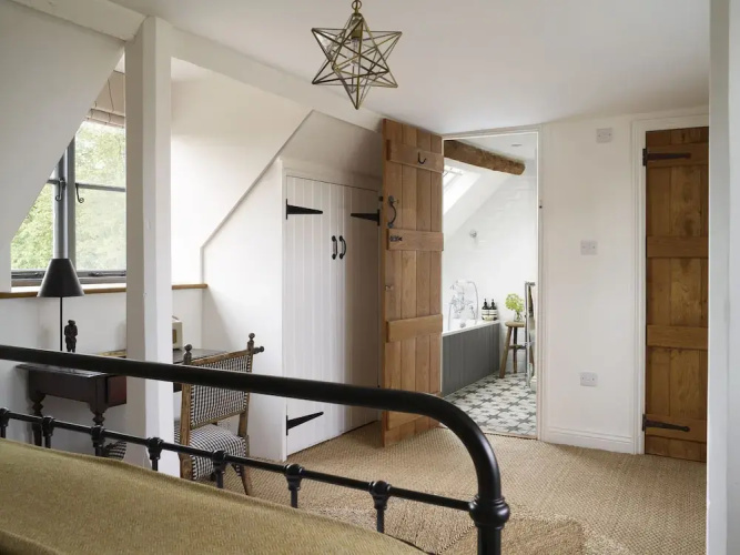 Browns Cottage - Cotswolds