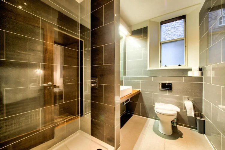 Sumptuous 2BR Apt Next To Edinburgh Castle!