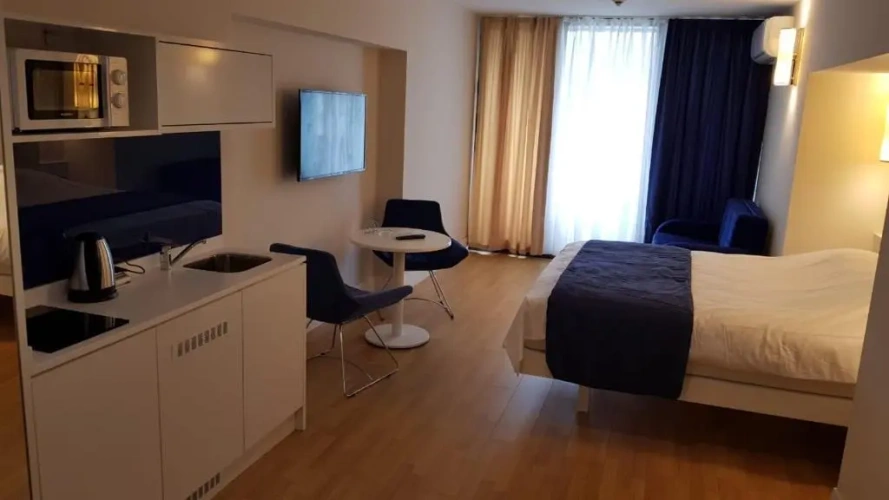 1 Bedroom Apartment