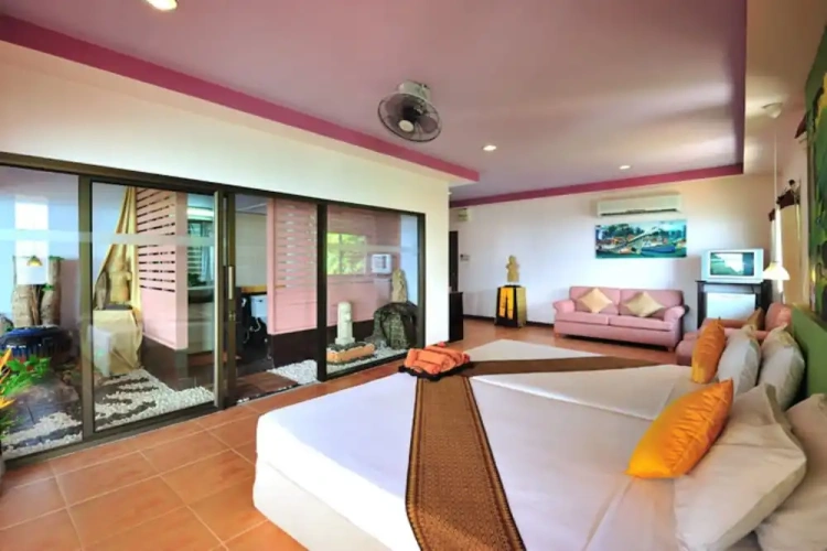 Suite with balcony and with sea view