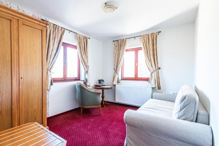 Deluxe Family room
