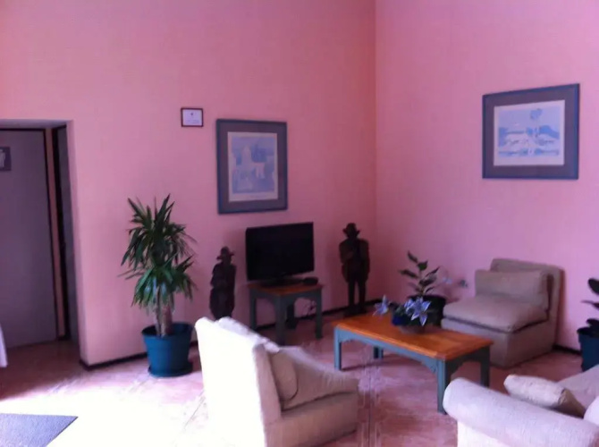 Hotel Barros Arana