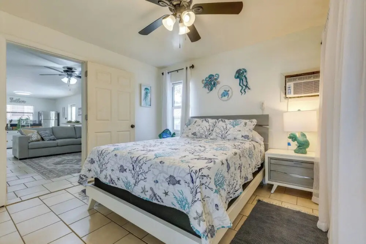 1 Block to Dtwn! Walkable Stay in Stuart