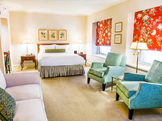 Mayflower Park Hotel
