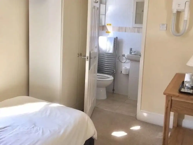 Standard Single room
