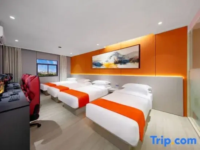 Standard Quadruple room