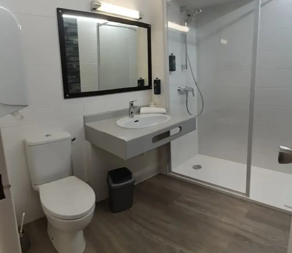 Standard Twin room with sea view