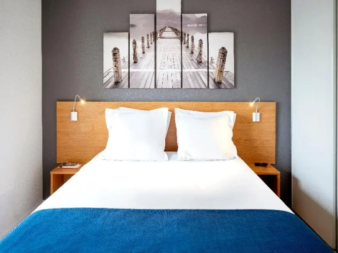 2 Bedrooms Apartment with balcony
