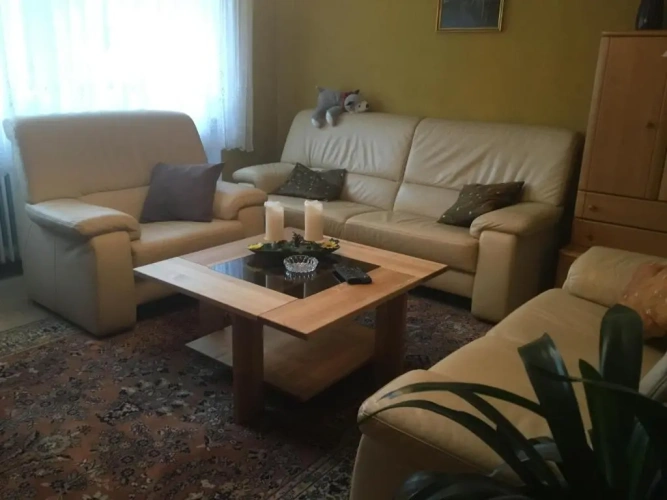 3 Bedrooms Apartment