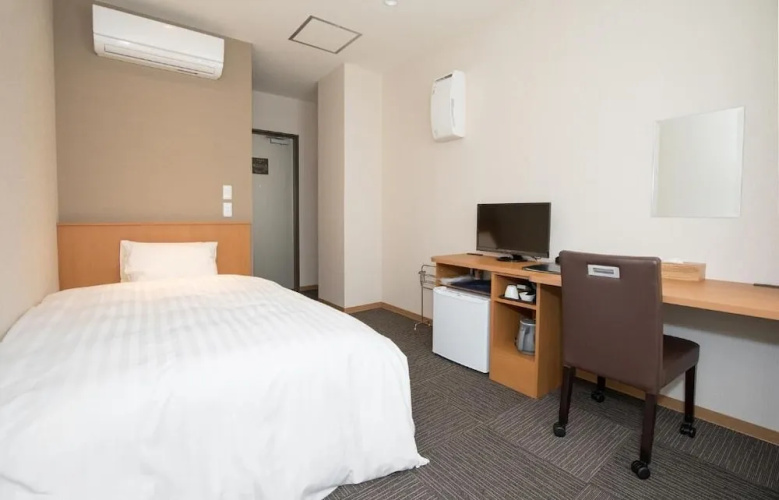 Kur and Hotel Isawa