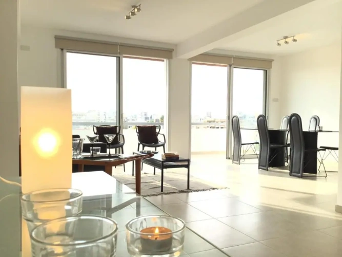 Deluxe Apartment