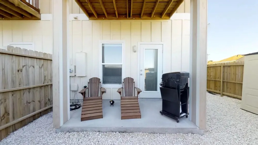 Seashell Beach - 14902
