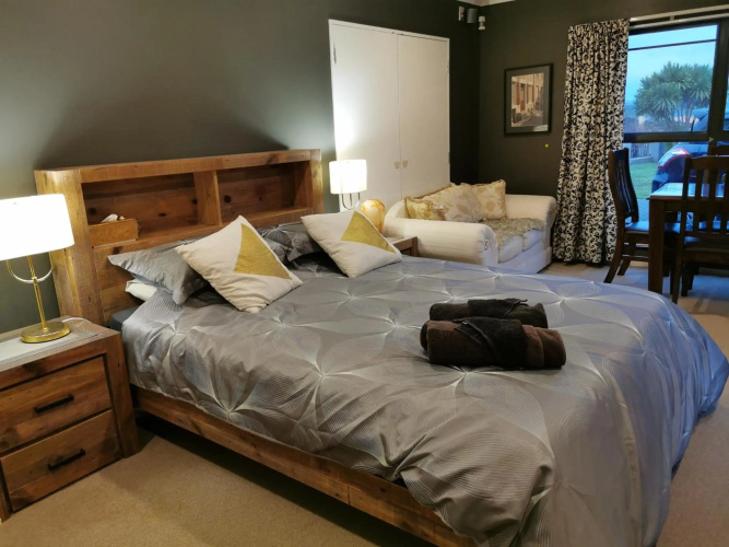 Lakeview Holiday Hideaway