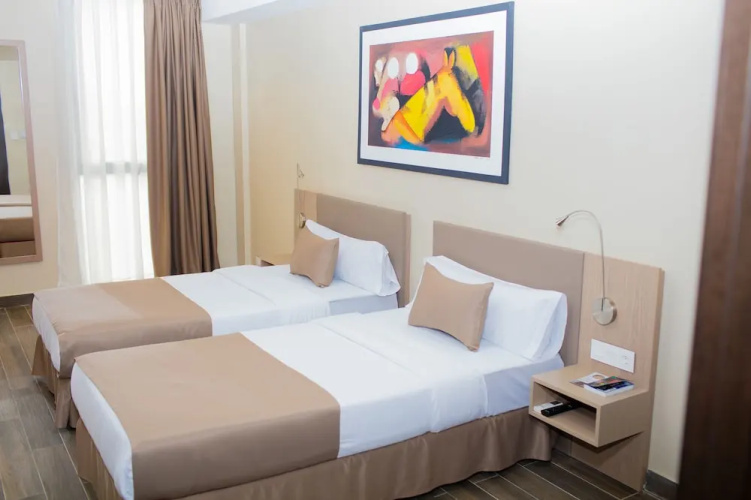 Fly Hotel