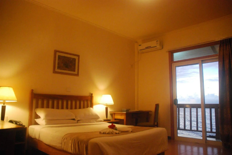 Pacific Crown Hotel