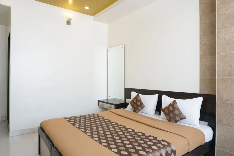 Hotel Pavitra