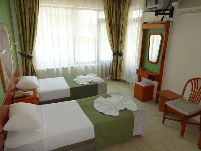 Standard Triple room with balcony