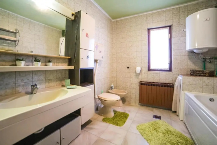 Apartment Mande