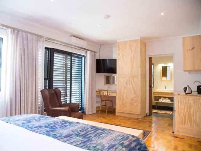 Deluxe Basement room