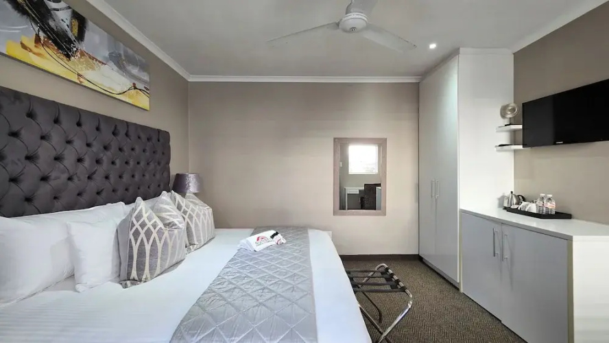 Sunset Events and Accommodation
