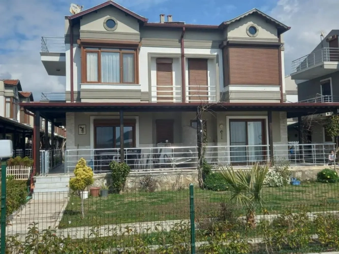 Villa beachfront
