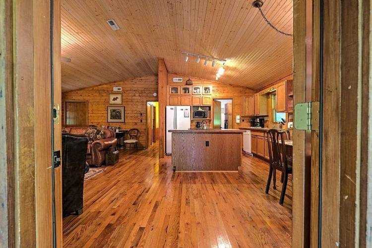 Busbee Cabin - 3 Br Cabin