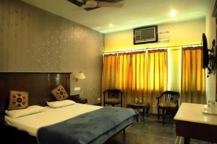 OYO 3987 Hotel Multitech