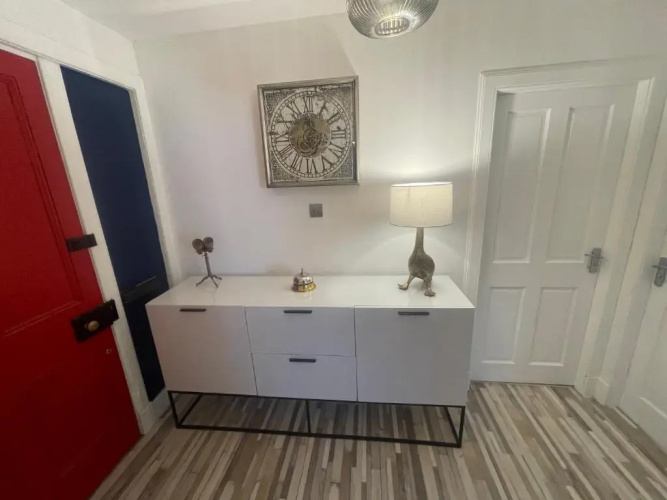 Central Apartment - Moderna