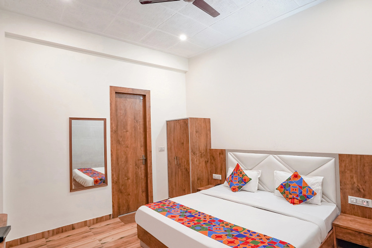 Fabhotel Sirtaj Suites