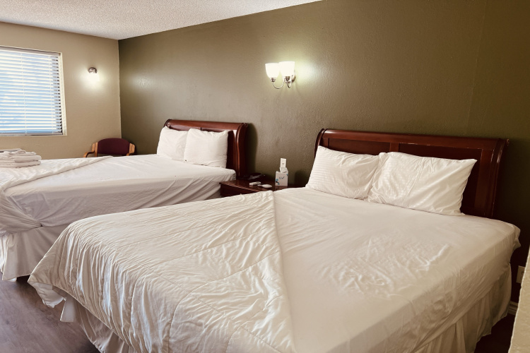 Premier Inn & Suites