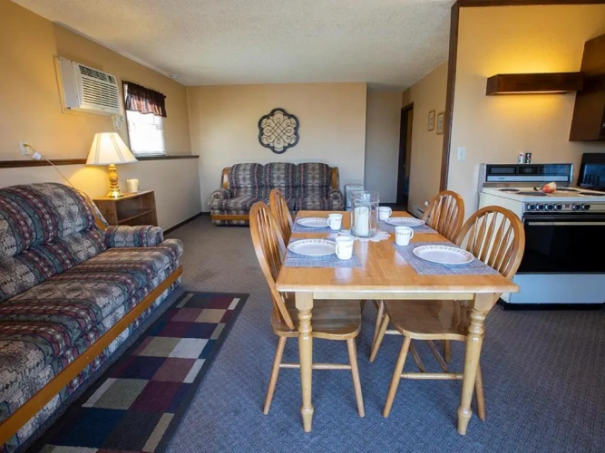 2 Bedrooms Apartment