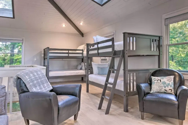 2 Bedrooms Cottage with balcony