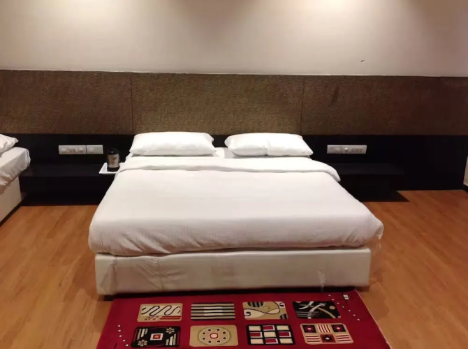 Priyanjali Hotel and Garden