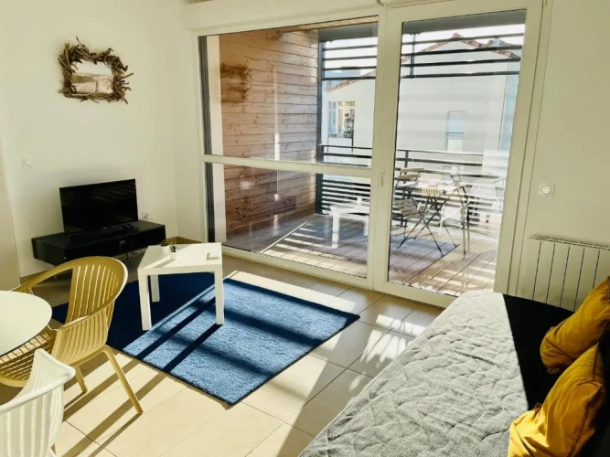 1 Bedroom Apartment