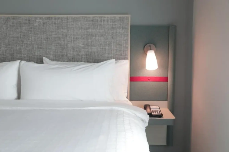 Standard Sextuple room