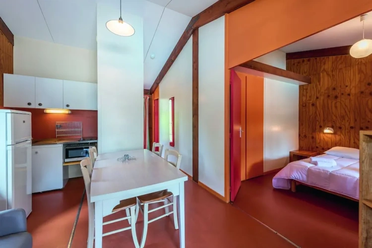 2 Bedrooms Standard Club room