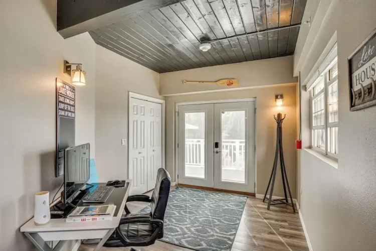 Lakefront Condo W/ Beach Access In Campbellsport! - Eden, WI