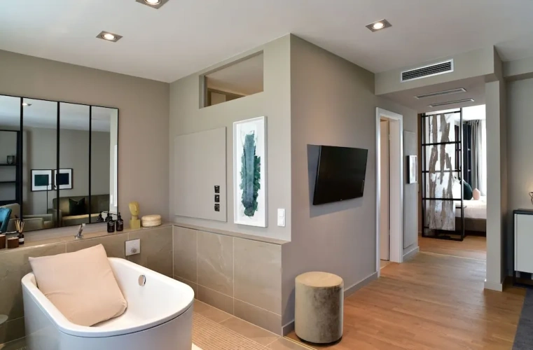 Executive Double Suite with city view