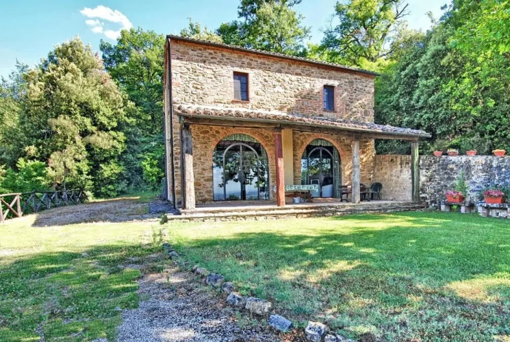 2 Bedrooms Cottage
